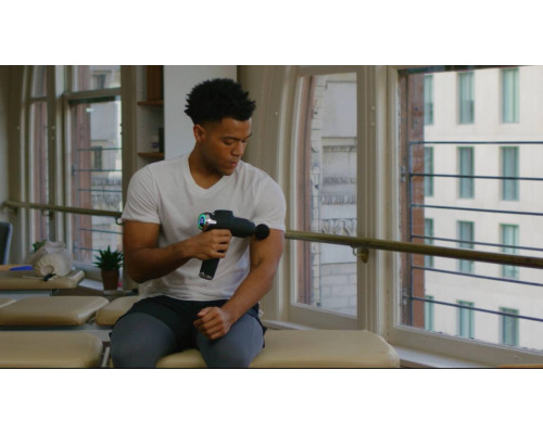 Професійний ударний перкусійний масажер Booster Fusion Black Pro (чорний) для тіла.