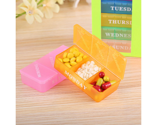 Таблетница органайзер для таблеток FY-8830 на 21 отделение Green