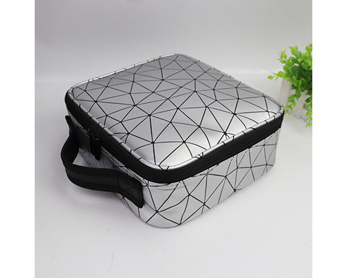 Органайзер косметичка MIRRAND ZY-0122 для хранения косметики компактный бьюти бокс переносной на молнии и с ручкой 26*24*10 см Silver